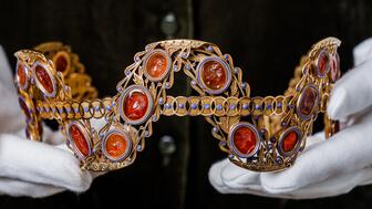 20211104_SothebysLondon-EmpressJosephineTiara-1.jpg