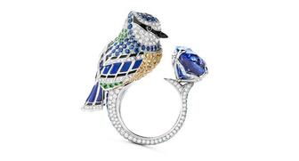 20201023_Kering_header_Boucheron_ring.jpg