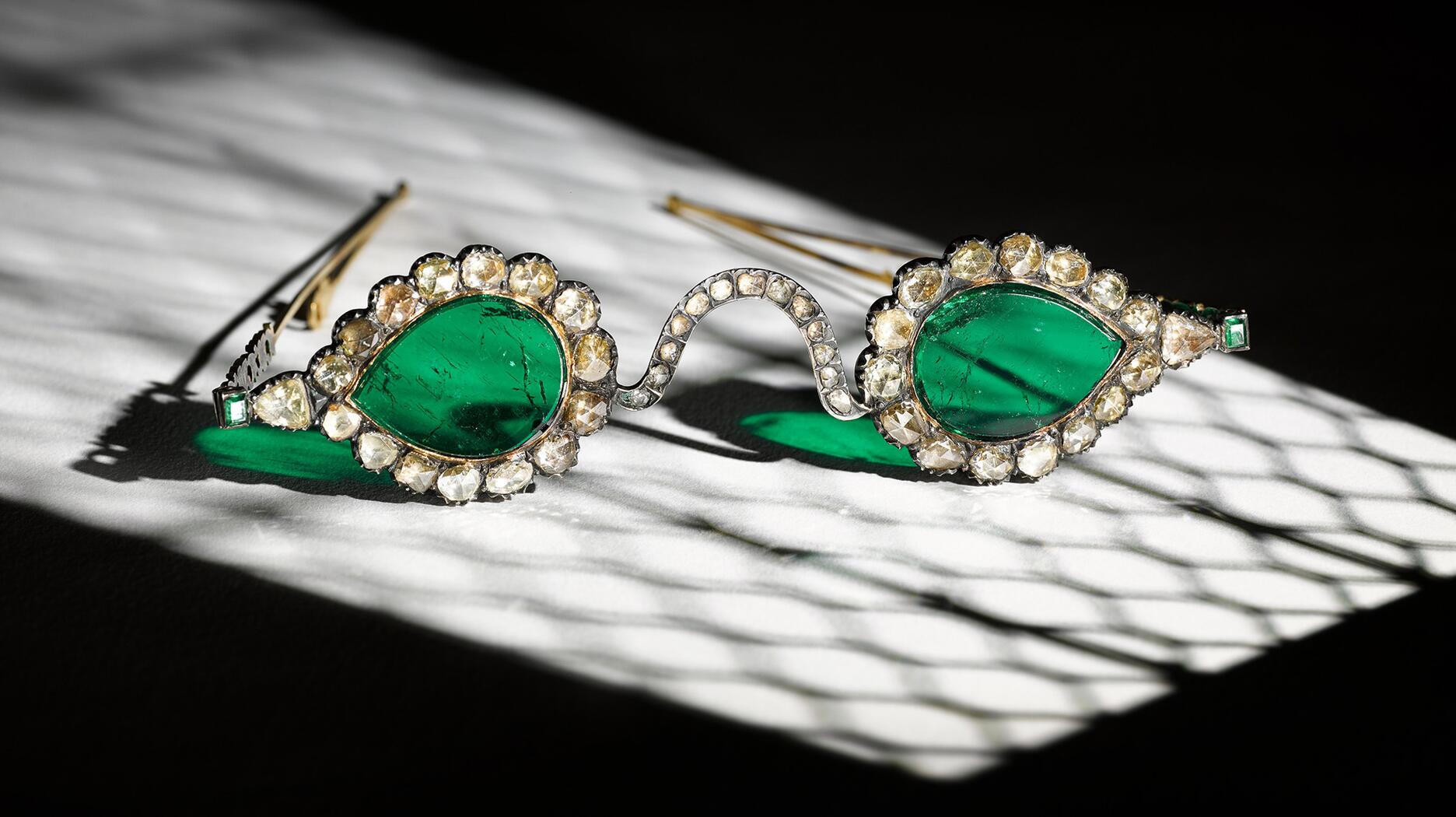 20211006_Sothebys-emerald-glasses.jpg