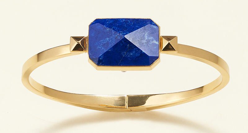 The new Aries bracelets, this one with a lapis stone, feature the same notification system as the original Ringly rings but also have an accelerometer to track steps and monitor calorie burn. 20160330_Ringly-Aries-Article.jpg