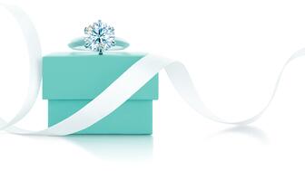 2021_Tiffany box and ring.jpg