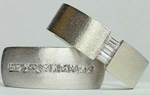 The difference in color between the Diamond Gallery’s platinum and non-plated white gold rings is easier to discern on pieces featuring brushed metal, says Lisa Malbranck. Here, the white gold ring is on the right. 092613_Gallery-article.jpg