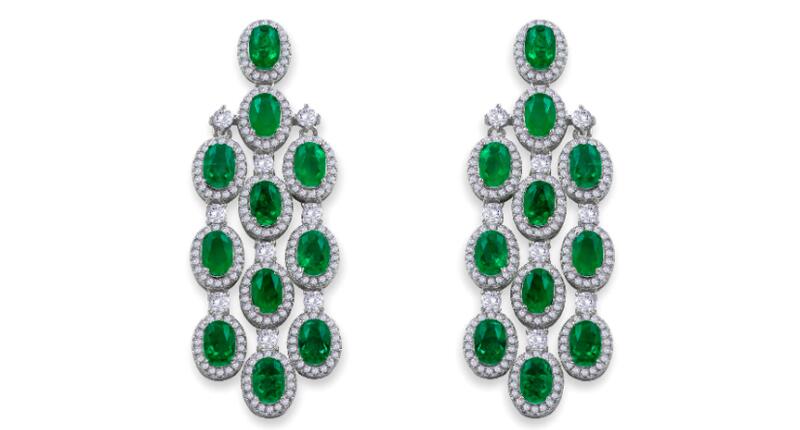 20201217_Anna_Zuckerman_chandelier_earrings.jpg