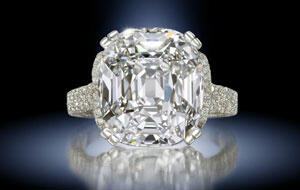 120613_Bonhams-Ring.jpg