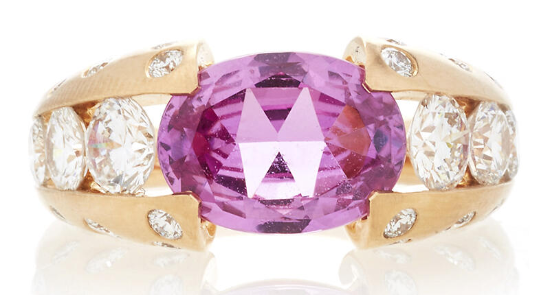 Reza’s Dune pink sapphire ring, exclusive to Moda Operandi, features a 2.98-carat certified Madagascar oval-cut pink sapphire with 28 brilliant-cut white diamonds totaling 1.99 carats. ($54,390) 20171031_Reza-1.jpg