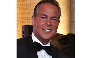 Celebrated jewelry designer and innovator Scott Kay died of a heart attack Thursday at the age of 57. 120814_Scott_Kay-Article.jpg