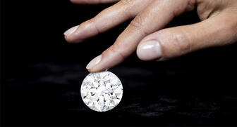 The Sotheby’s Diamonds retail boutique in London sold this 102.34-carat, Type IIa, D color, flawless round brilliant for a per-carat price that it said “far exceeds” that for any colorless diamond sold at auction. 20180209_Sothebys1.jpg
