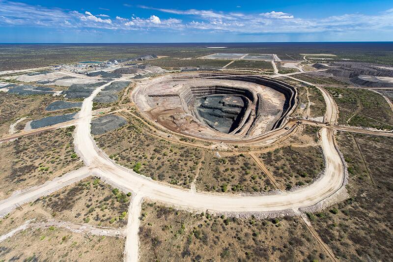 2021_Karowe_open_pit.jpg