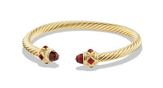 David and Sybil Yurman, the pair behind the well-known brand bearing the same name, spoke to a crowd at the recent JCK Tucson trade show, sharing pieces of advice for other designers and business owners. 20180205_Yurman.jpg