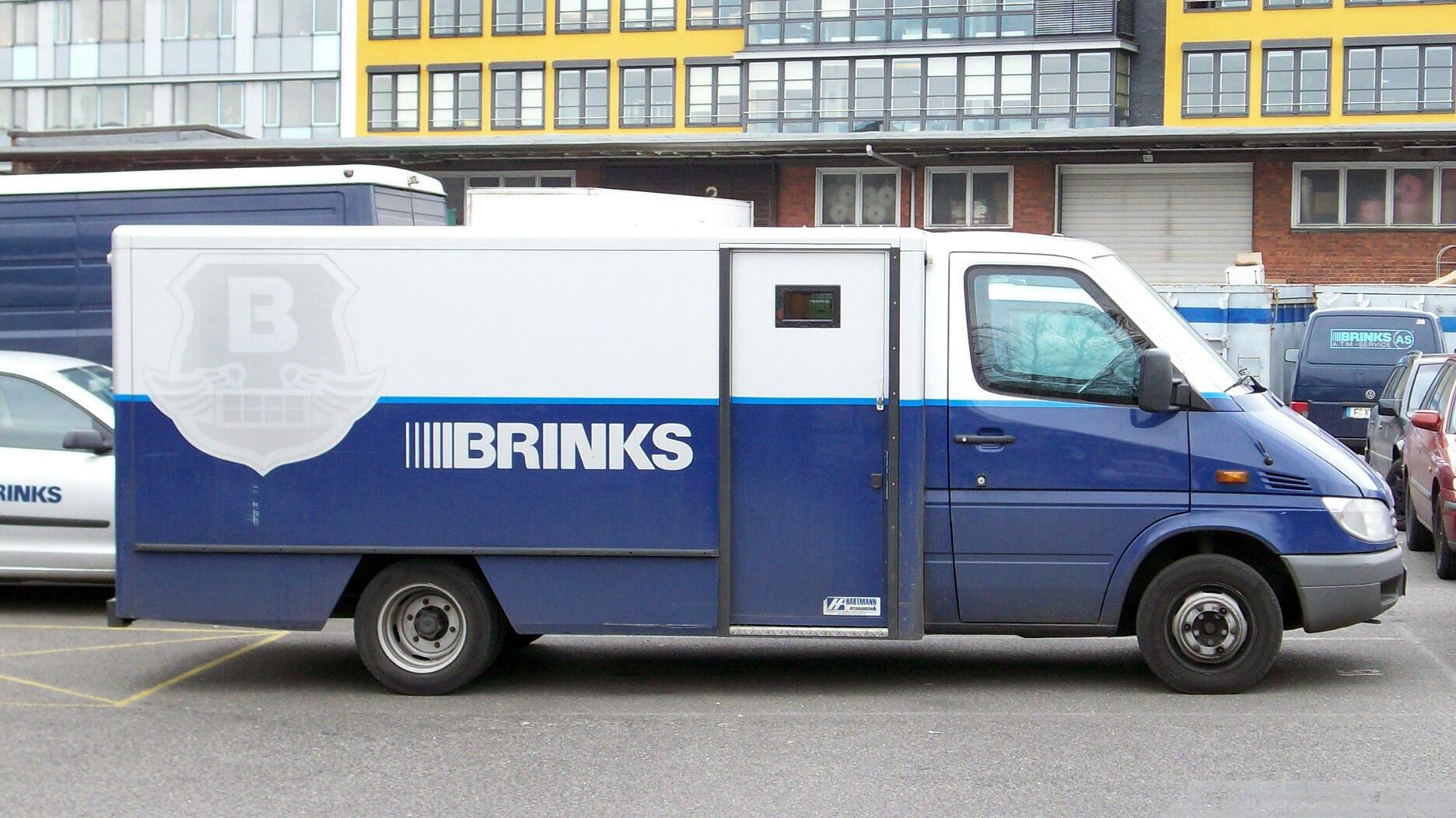 20220825_Brinks truck.jpg