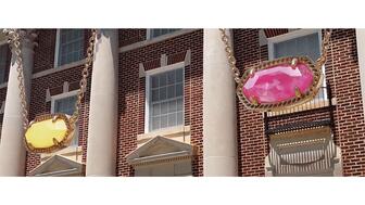 Kendra Scott Elisa Pendant Augmented Reality