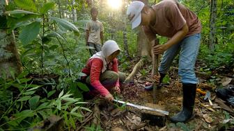 20220420_Tiffany Nature Conservancy Donation.jpg