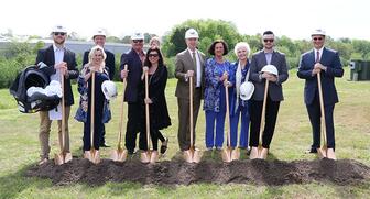 20190423_Sissys-groundbreaking.jpg