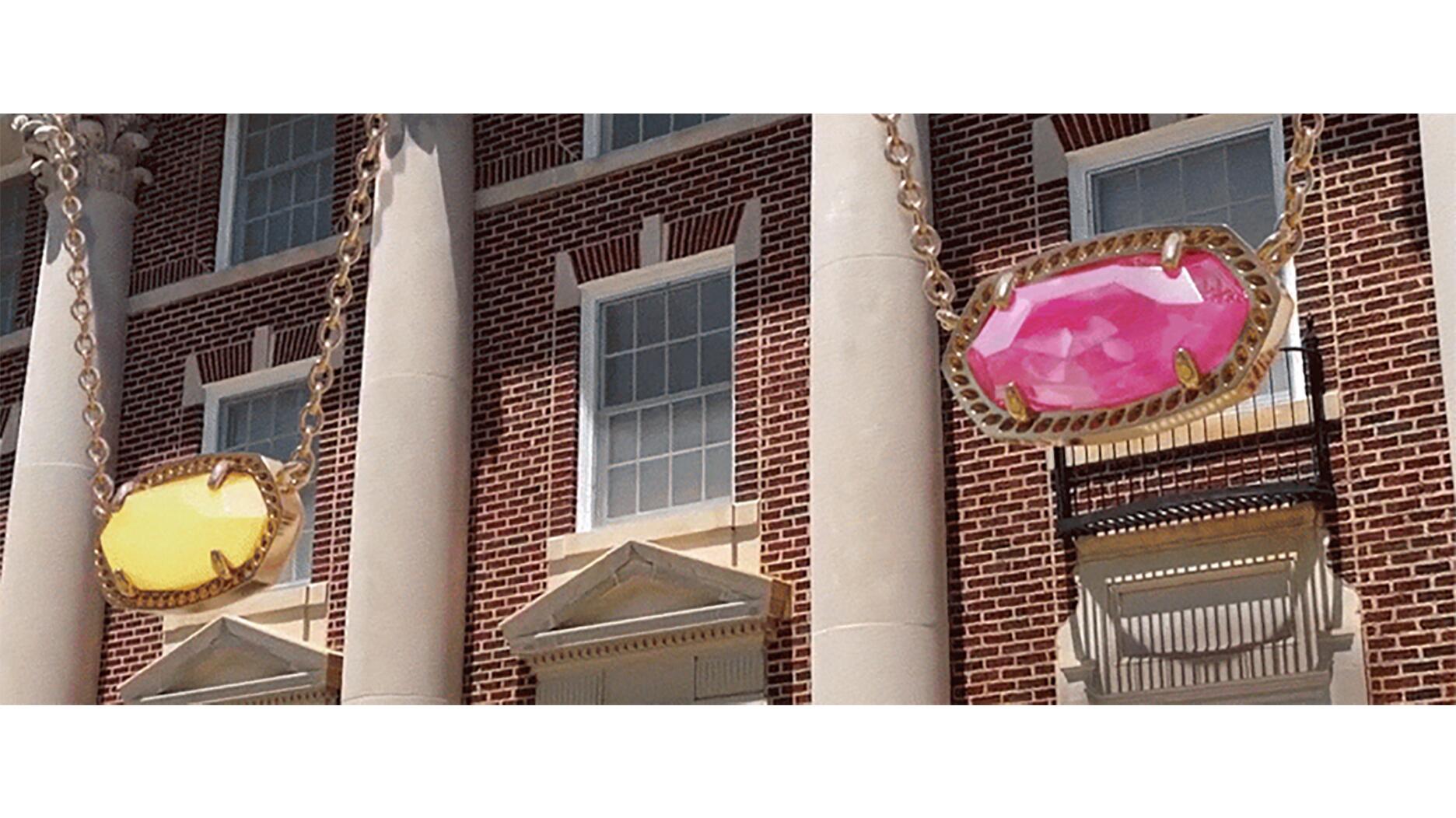 Kendra Scott Elisa Pendant Augmented Reality