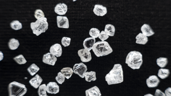 De Beers | Diamonds Falling