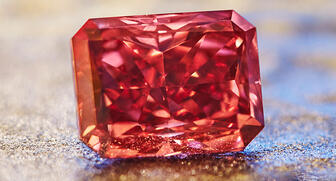 The 2.11-carat radiant-cut fancy red Argyle Everglow, the top lot of the 2017 Argyle Pink Diamonds Tender 20170727_Argyle-Everglow.jpg